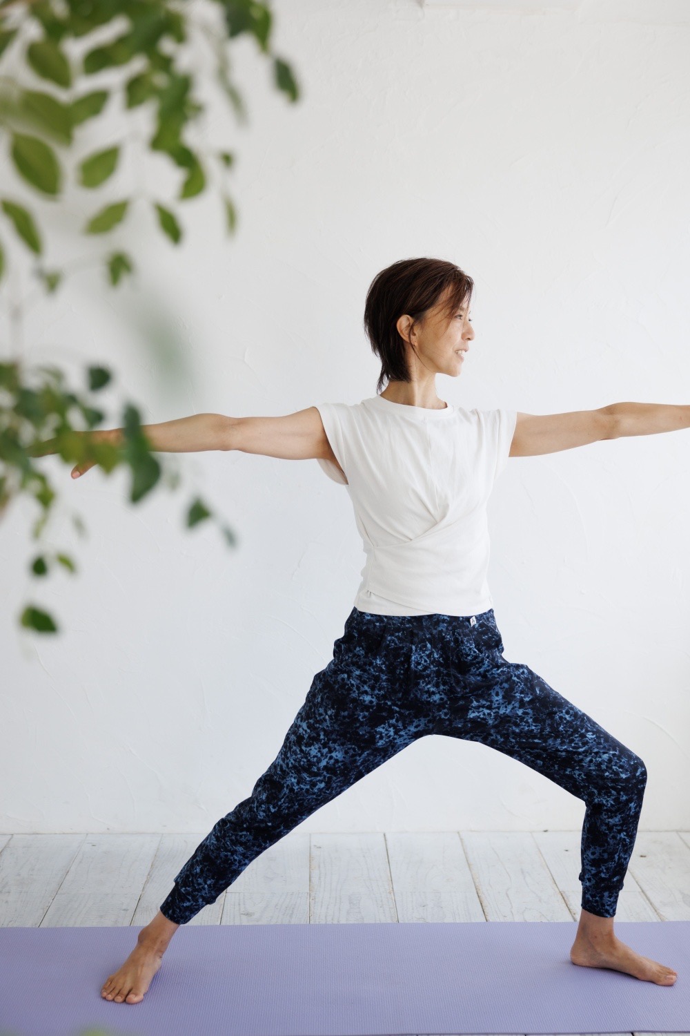 ツボ押し楽々ヨガ