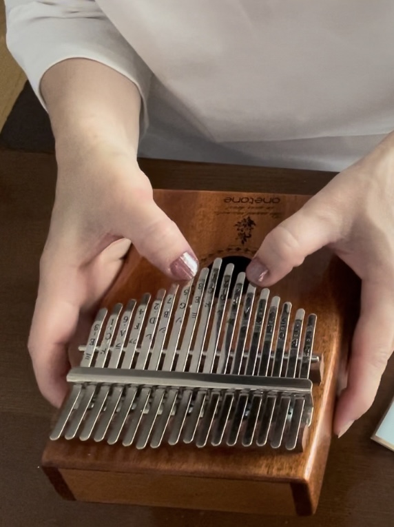 基礎を学びながら楽しみましょう カリンバ入門 新春の新講座 1/21(水)特別体験会