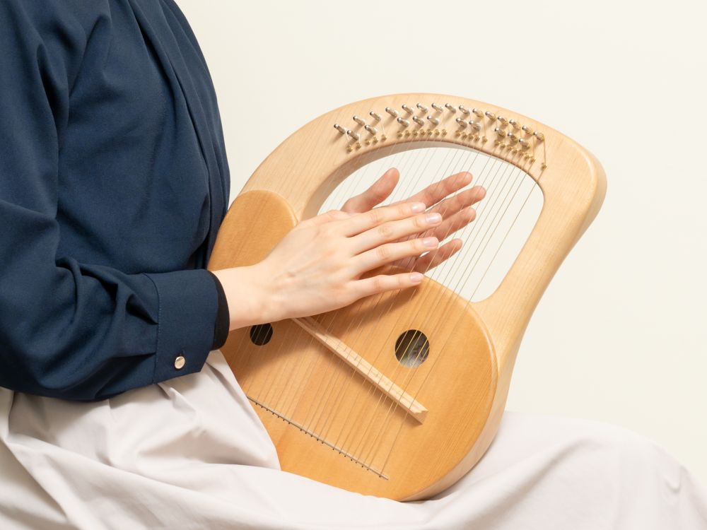 憧れの楽器 癒しの竪琴(ライア)入門