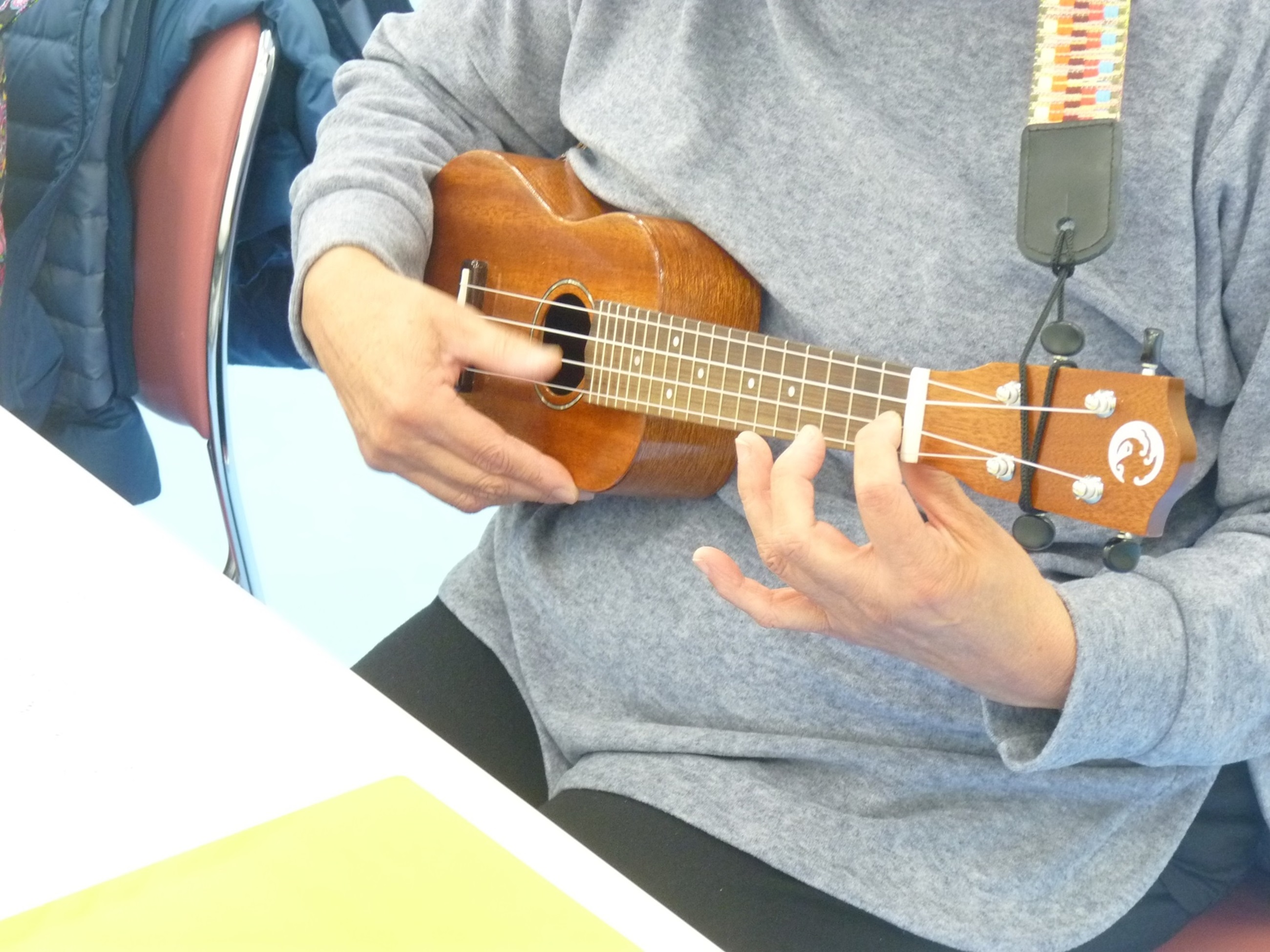 楽しくワイワイと♪ ウクレレ超入門