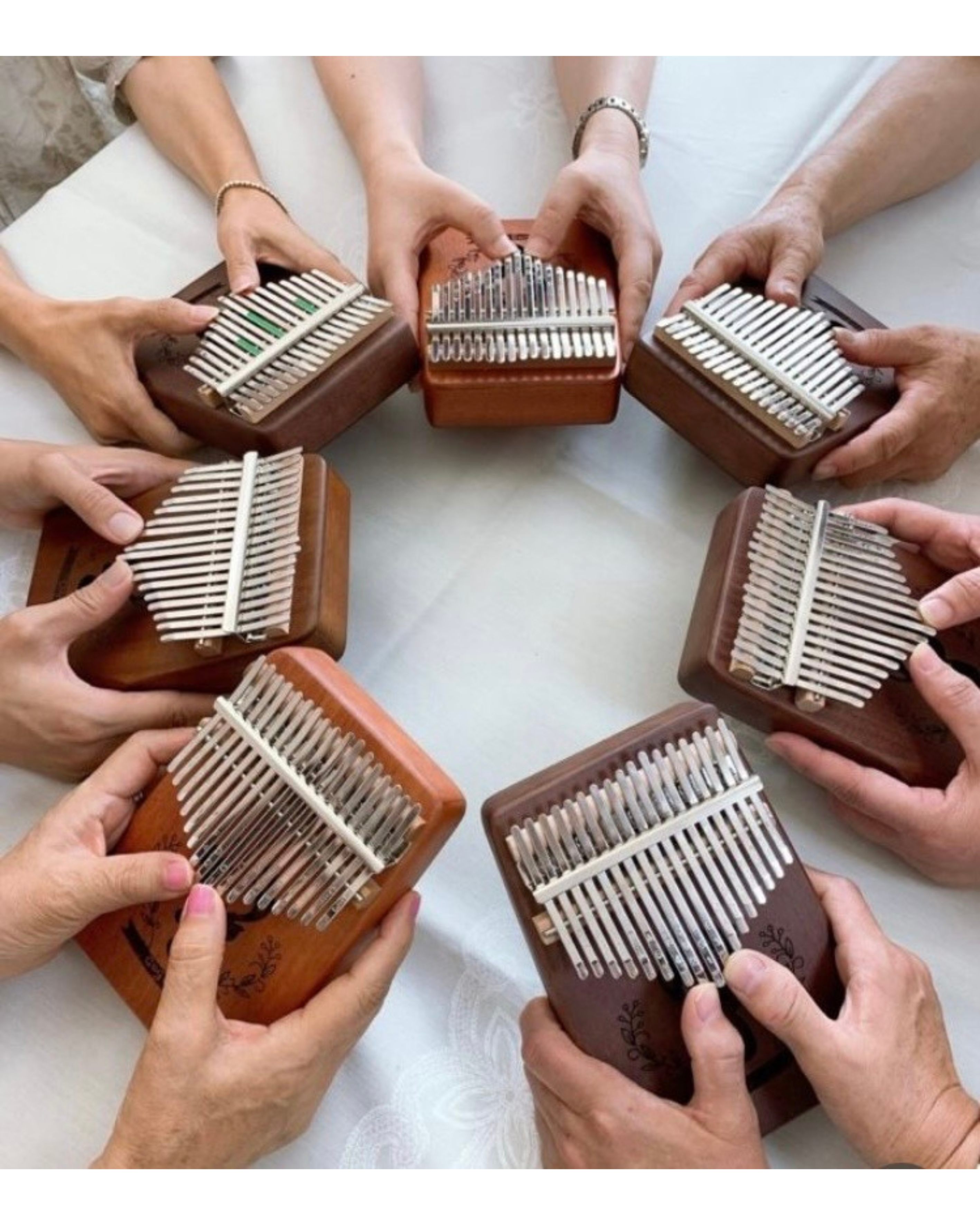 オルゴールのような心地よい音色 やさしいカリンバ 新春新講座1/22(木)特別体験会