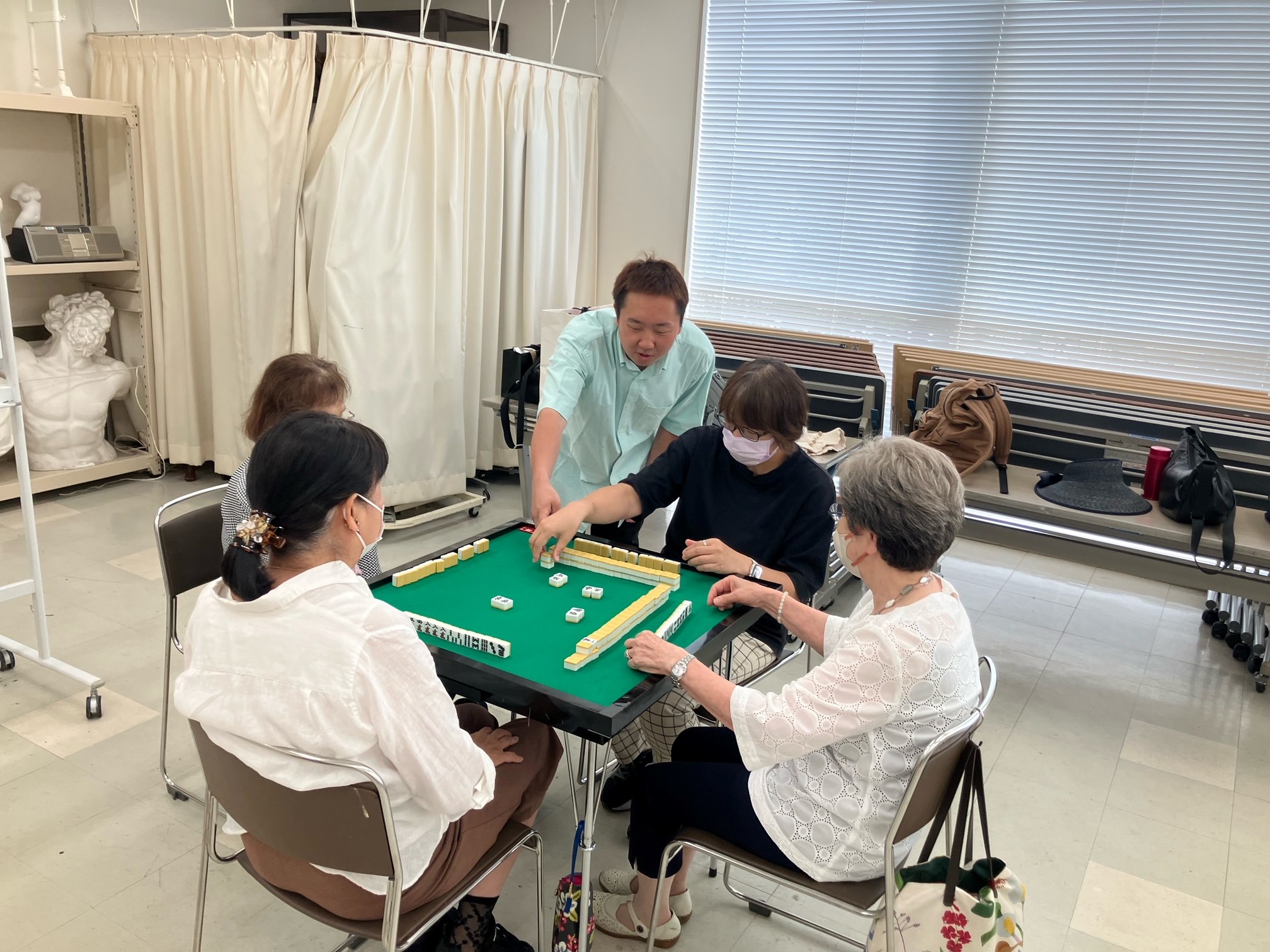 楽しく健康脳トレ! レディース麻雀教室(高橋先生・月曜クラス)