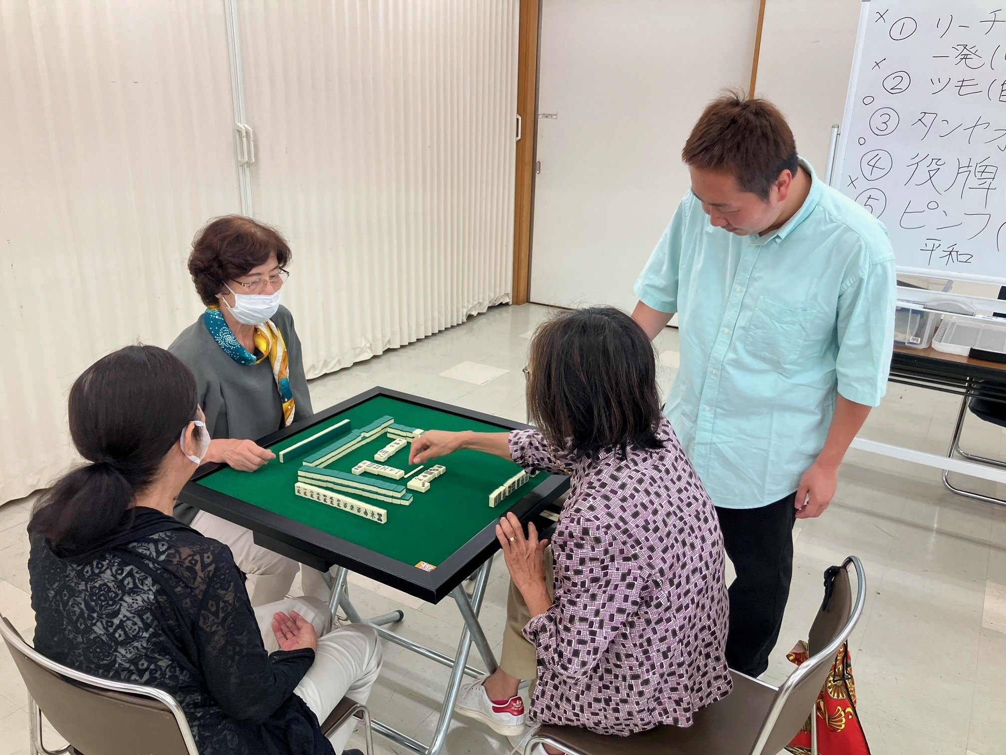 楽しく健康脳トレ! レディース麻雀教室(高橋先生・月曜クラス)