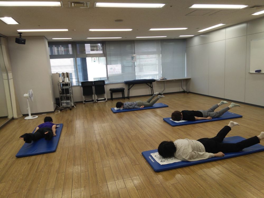 健康な身体と美しいプロポーション作り 中高年のための やさしいヨガ