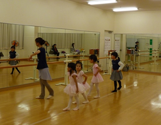 幼児クラス 月曜キッズバレエ