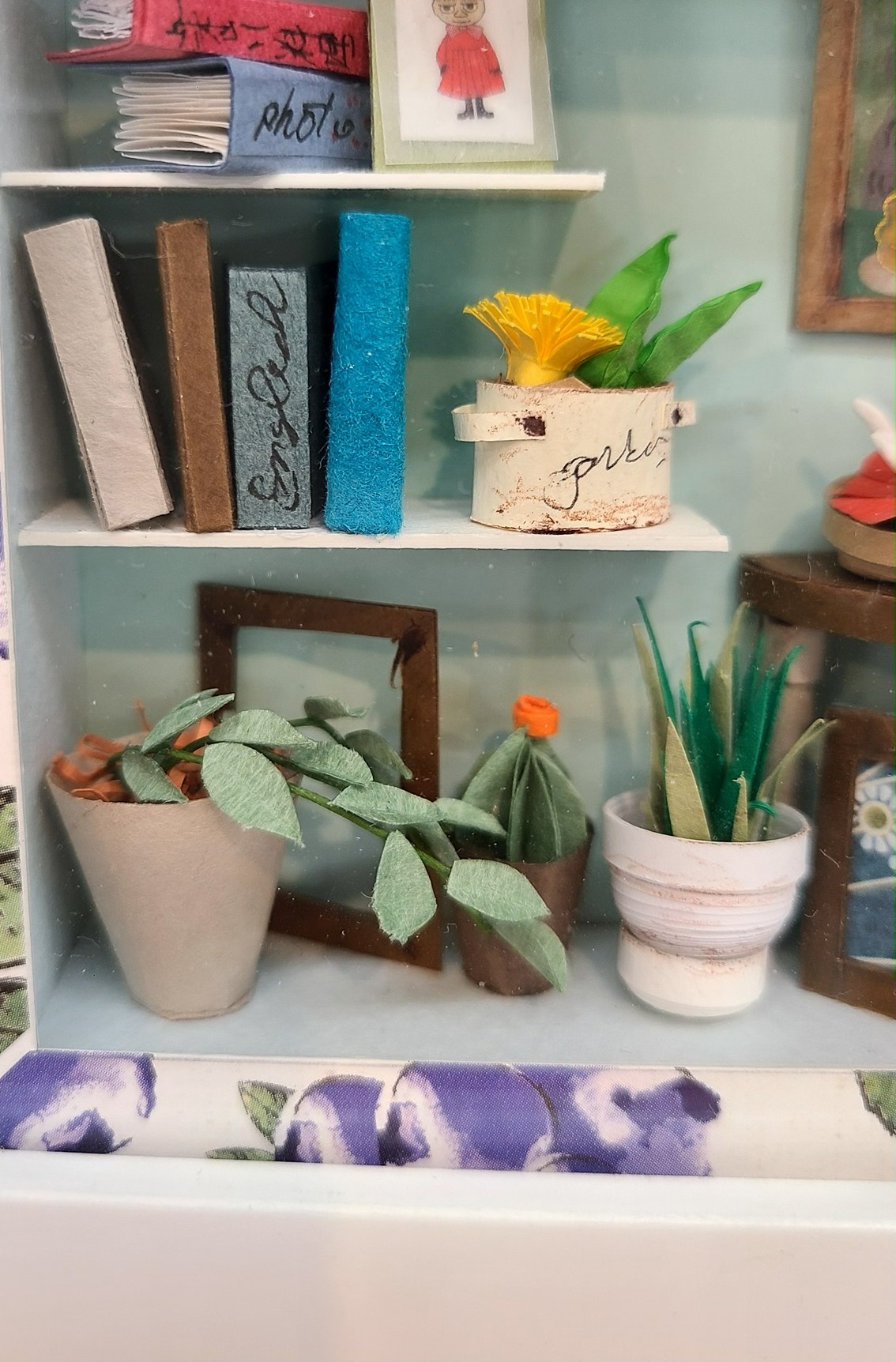 クイリングの要素を入れた紙遊び ミニチュアペーパーアート