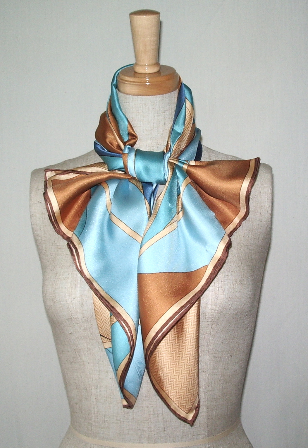 カジュアルからフォーマルまで スカーフでセンスUP〈全3回〉 【全3回】2/25・3/25・4/22(水)