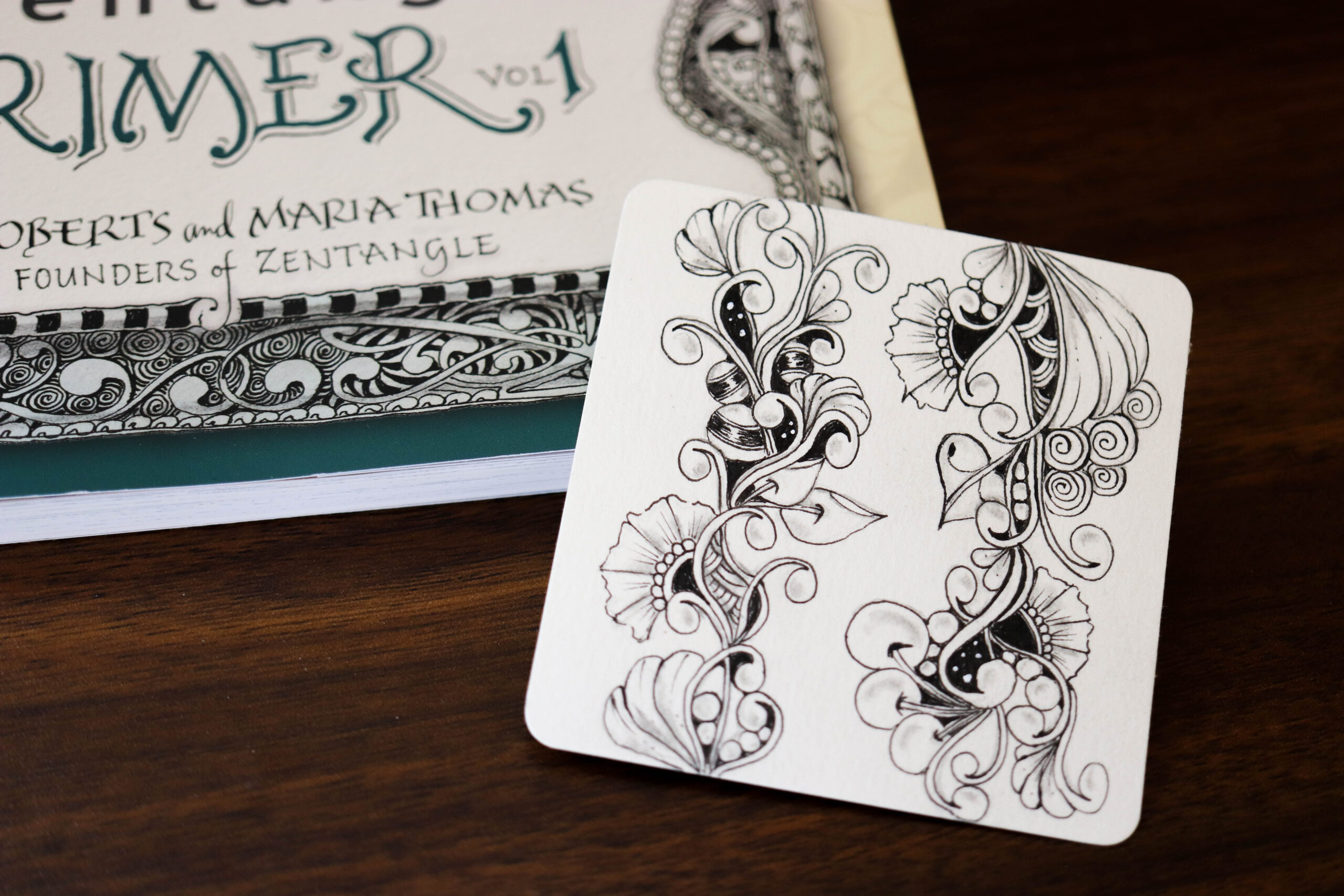 誰でも描けるペンアート ゼンタングルアート