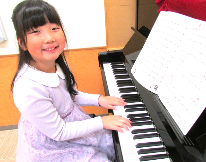ピアノレッスンとソルフェージュ (毎週)