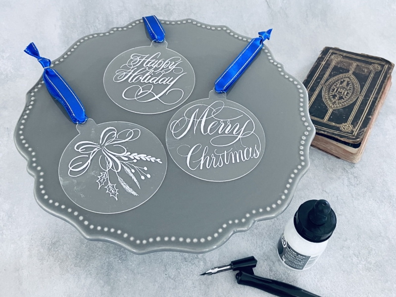 ポインテッドペンで描く クリスマスオーナメント