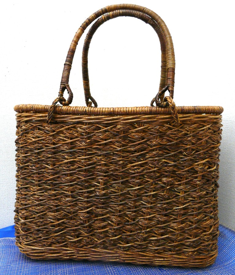 実用的で自分で作る楽しみを! 自然を編む