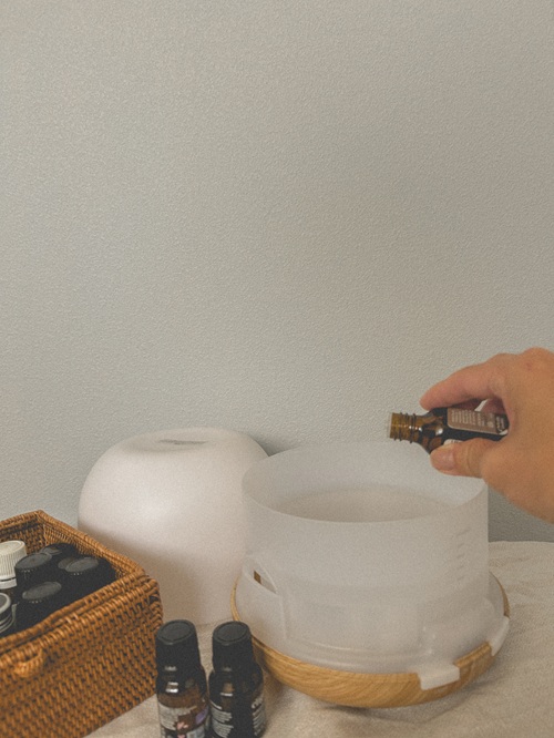 ゆったりアロマヨガ