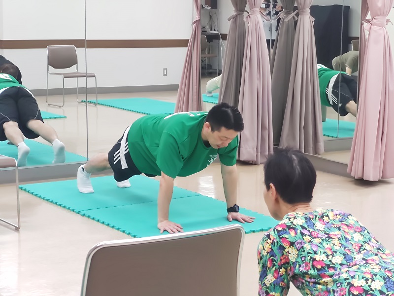 やさしいスマイル健康体操