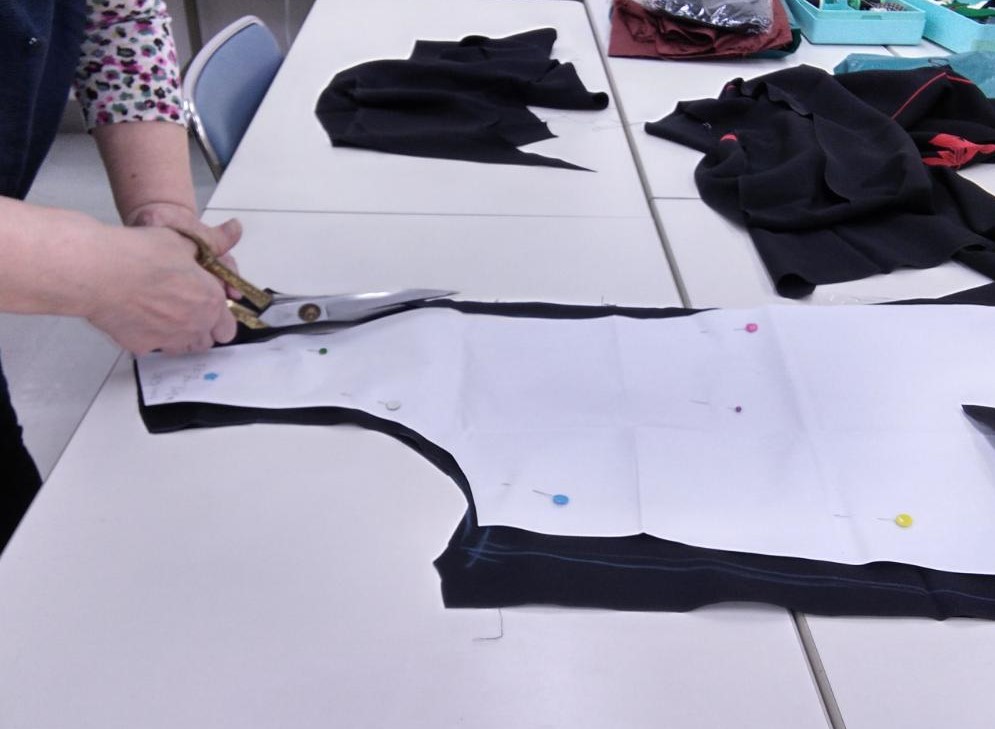 お手持ちの着物を大事に使って 和服地の簡単リメイク