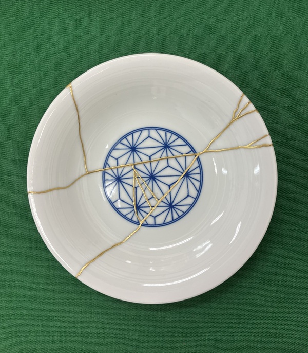 かぶれない漆で直す 簡易金継ぎ