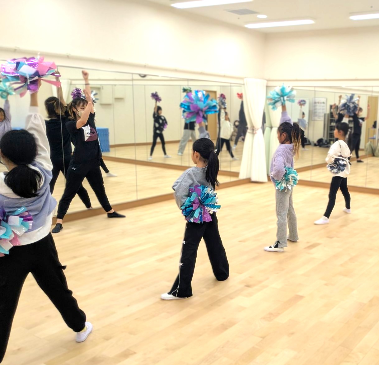 みんなで一緒に輝こう☆ キッズチアダンスJr(経験者) ※満席