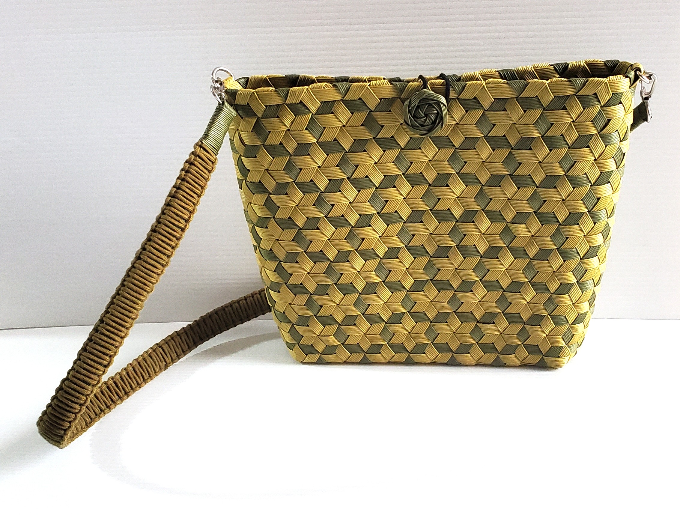 基礎から学べる 紙バンドでかごバッグ