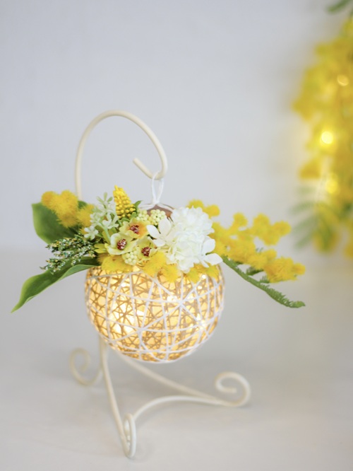 和紐で作る 手作りランタンとフラワーアレンジ