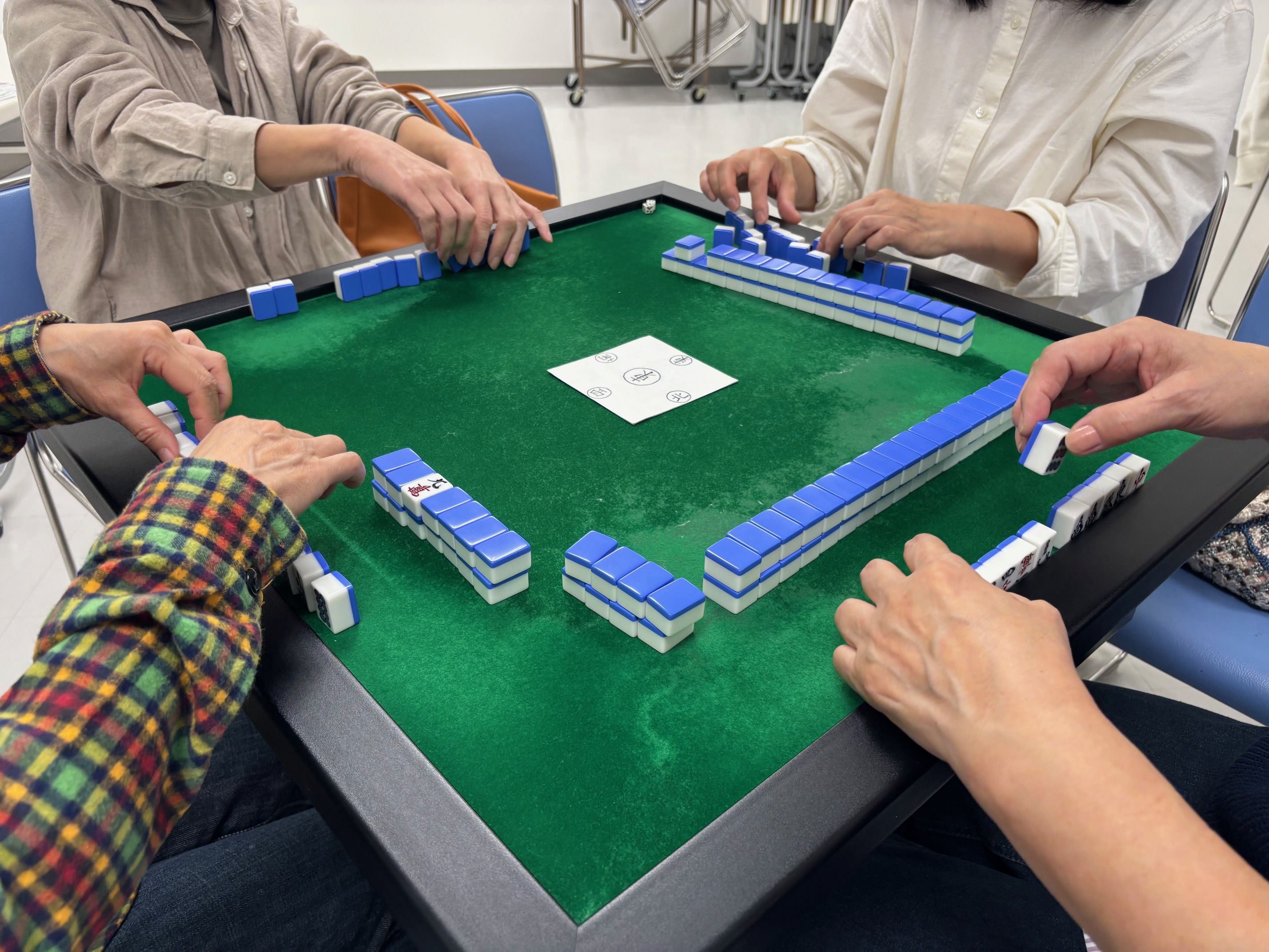 何歳でも始められ脳トレにもなる 健康麻雀教室