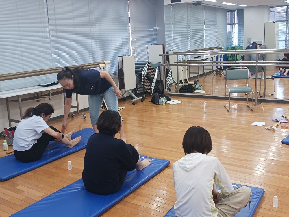 自分の力で身体を変えよう 整体師と学ぶセルフ整体 毎土①②③④