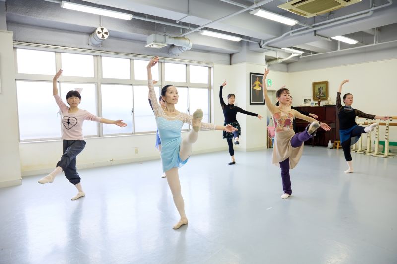 第2・4週 土曜 大人のソフトバレエ 体験会4/11(土) 体験費880円