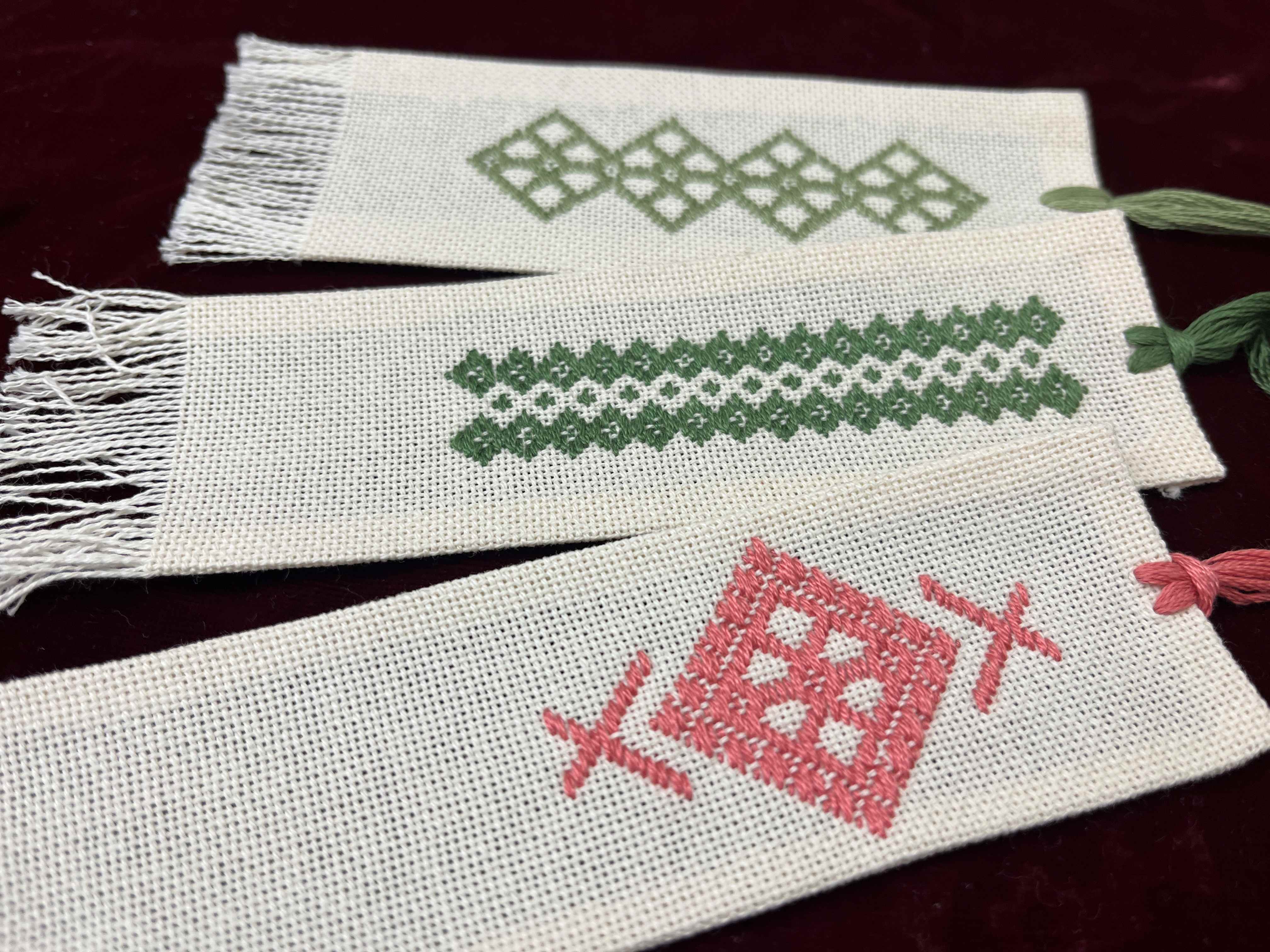 作品を選んでつくる こぎん刺し ～ しおり / ストラップ / テーブルセンター ～