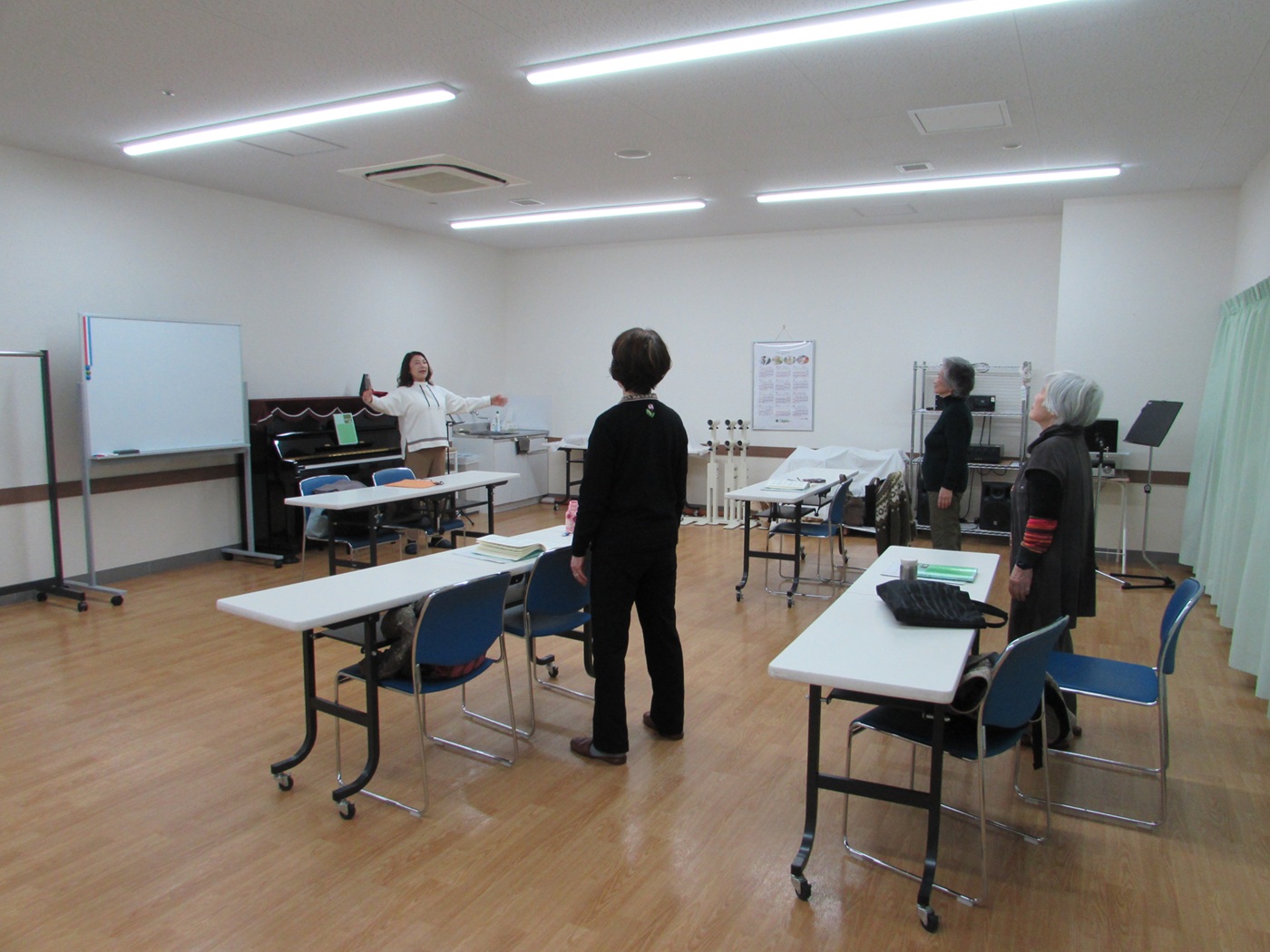 ピアノ生伴奏で 世界各国の名歌を歌おう!