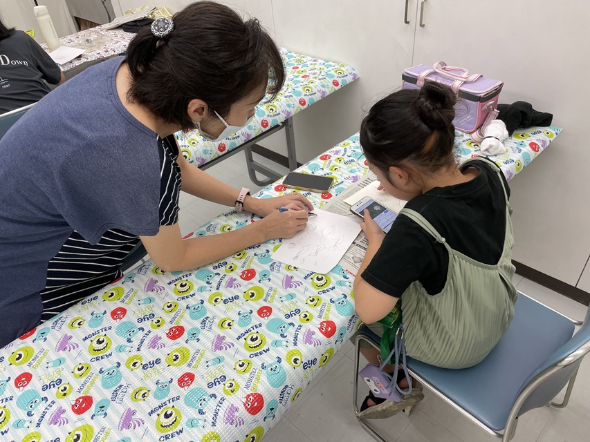 第1週 土曜 わくわくアート実験室(小学生) 体験日2/7(土)  体験費 880円  教材費 440円