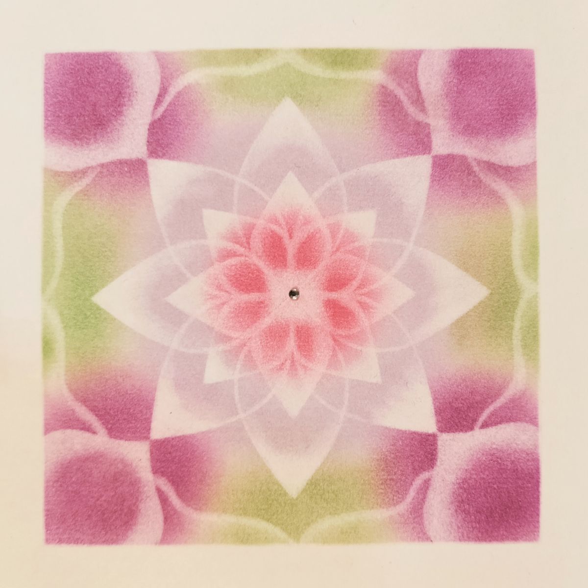 日常に彩りが生まれ心が満たされる(全3回) パステル曼荼羅アート 日程 2/21・3/21・4/18(土)