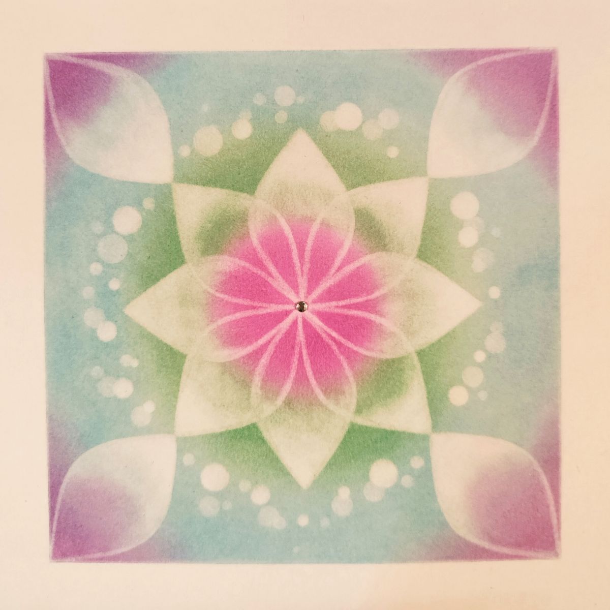 日常に彩りが生まれ心が満たされる(全3回) パステル曼荼羅アート 日程 2/21・3/21・4/18(土)