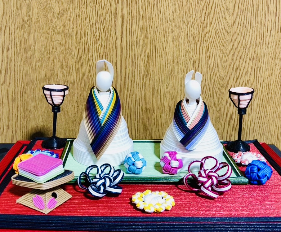 クラフトバンドで彩るお雛様
