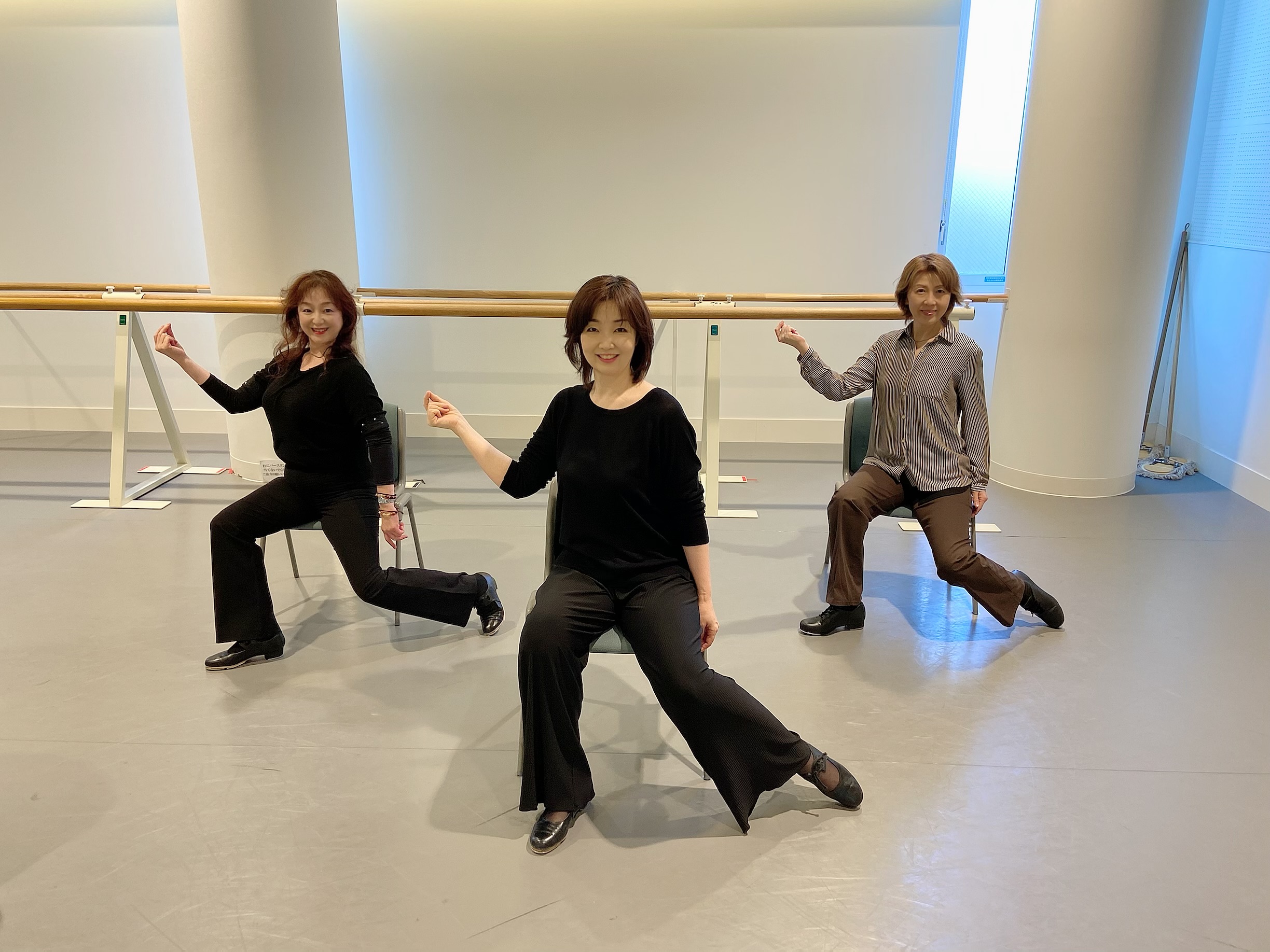 腰掛タップダンス