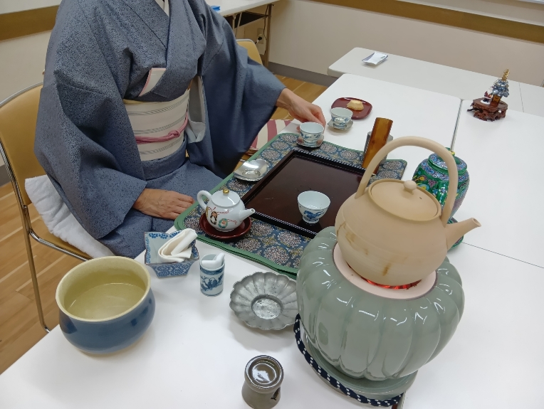 524/気軽に煎茶をたしなむ 小川流煎茶 【女性専用講座】