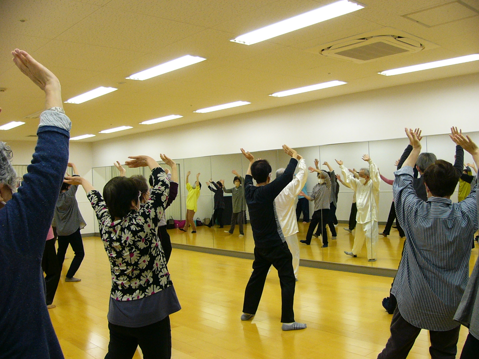 中国古来の健康法 やさしい気功(日曜) 夏の体験会 5/24・5/31