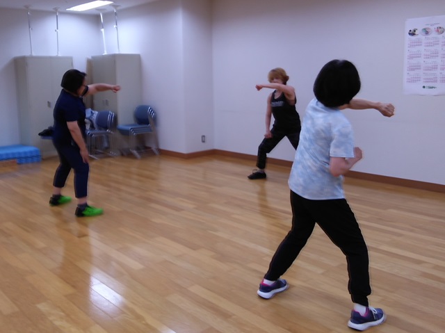 曲に合わせて全身運動! リズムボクササイズ初心者講座 新春新講座 体験受講料 880円