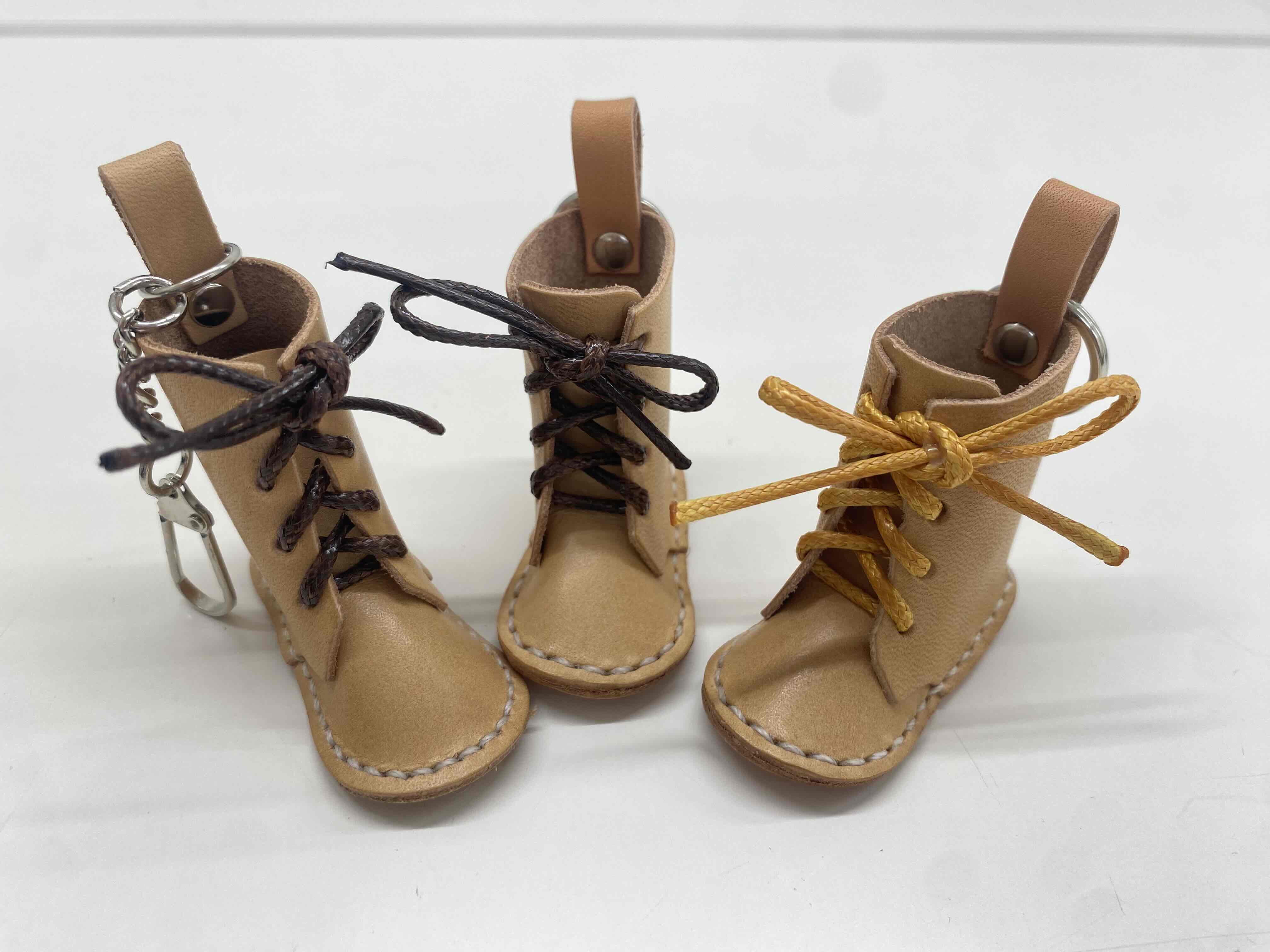 型紙から自由作品へ レザークラフト