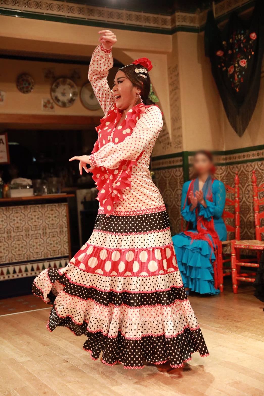 楽しく踊って美姿勢になろう フラメンコdeエクササイズ