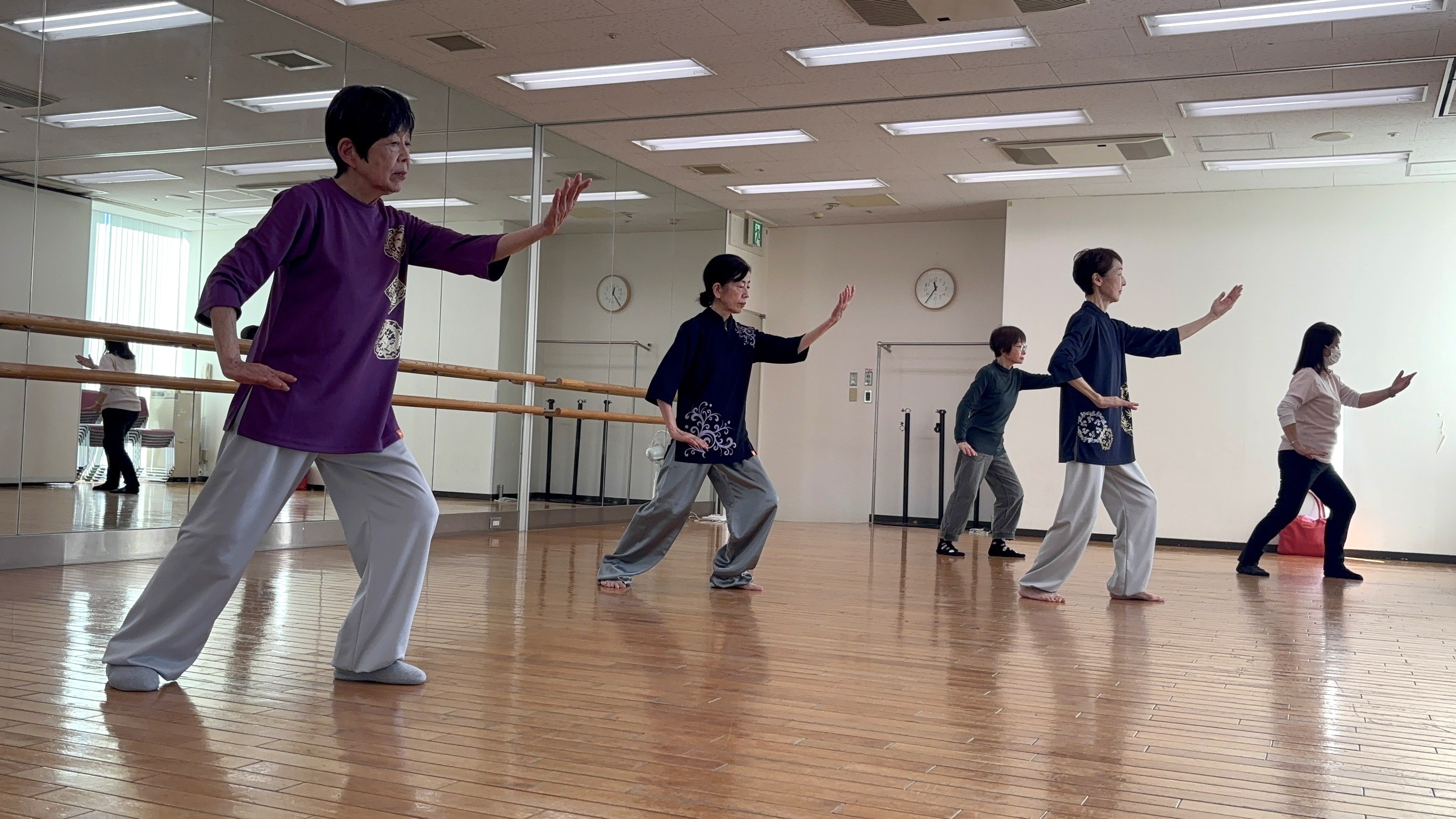 柔らかな心で 楊名時八段錦・太極拳 (木曜クラス)