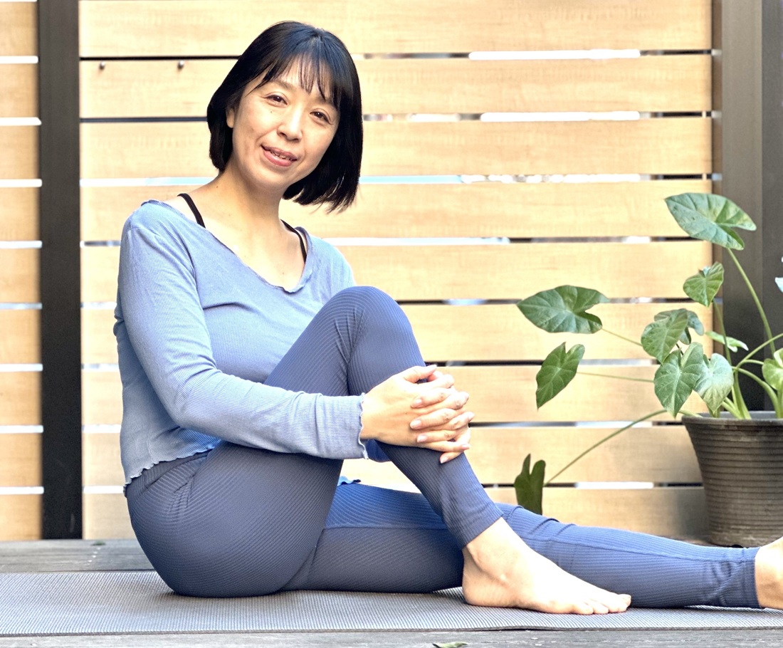 心と身体を癒やす・午後3時の ゆるやかヨガ