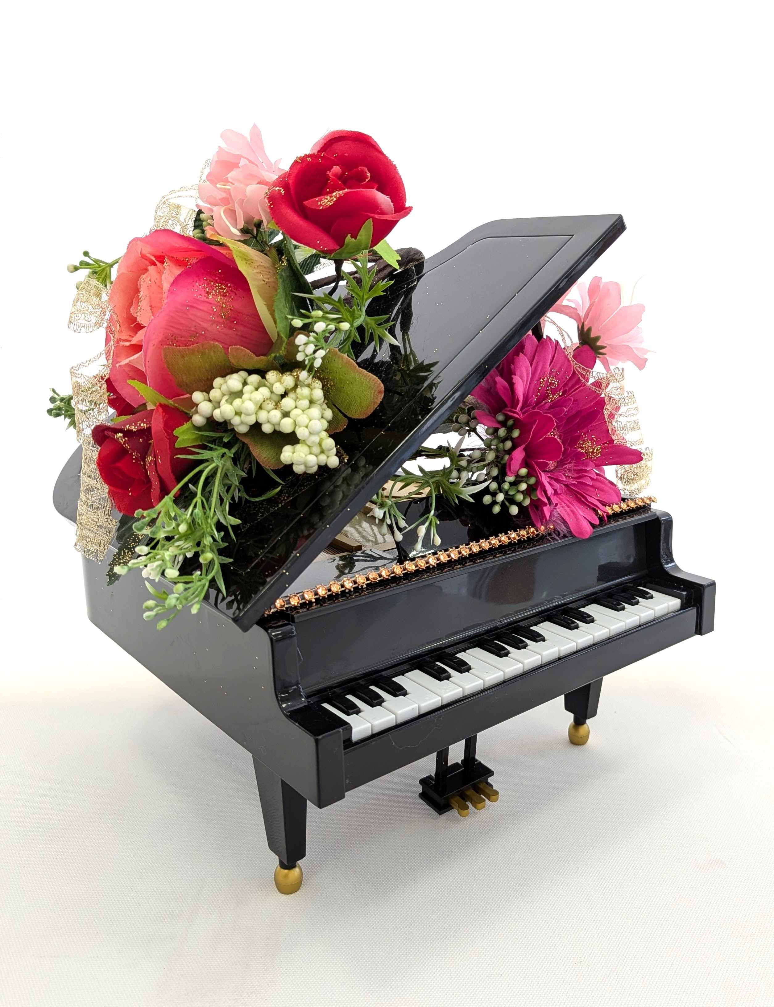 ピアノオルゴールを彩るデコラフラワーレッスン