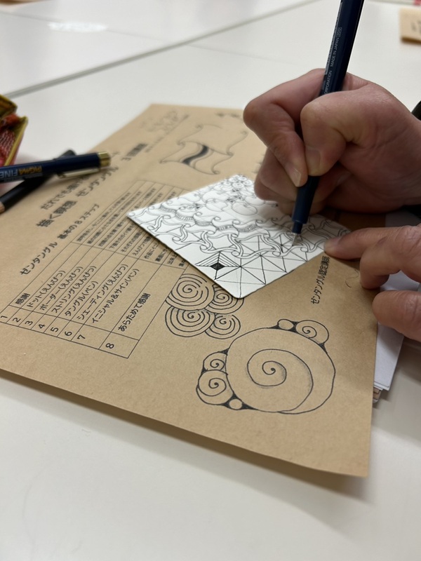 530/(全3回)だれでも描けるパターンアート 描く瞑想ゼンタングル 春の新講座 3/28(土)特別体験会