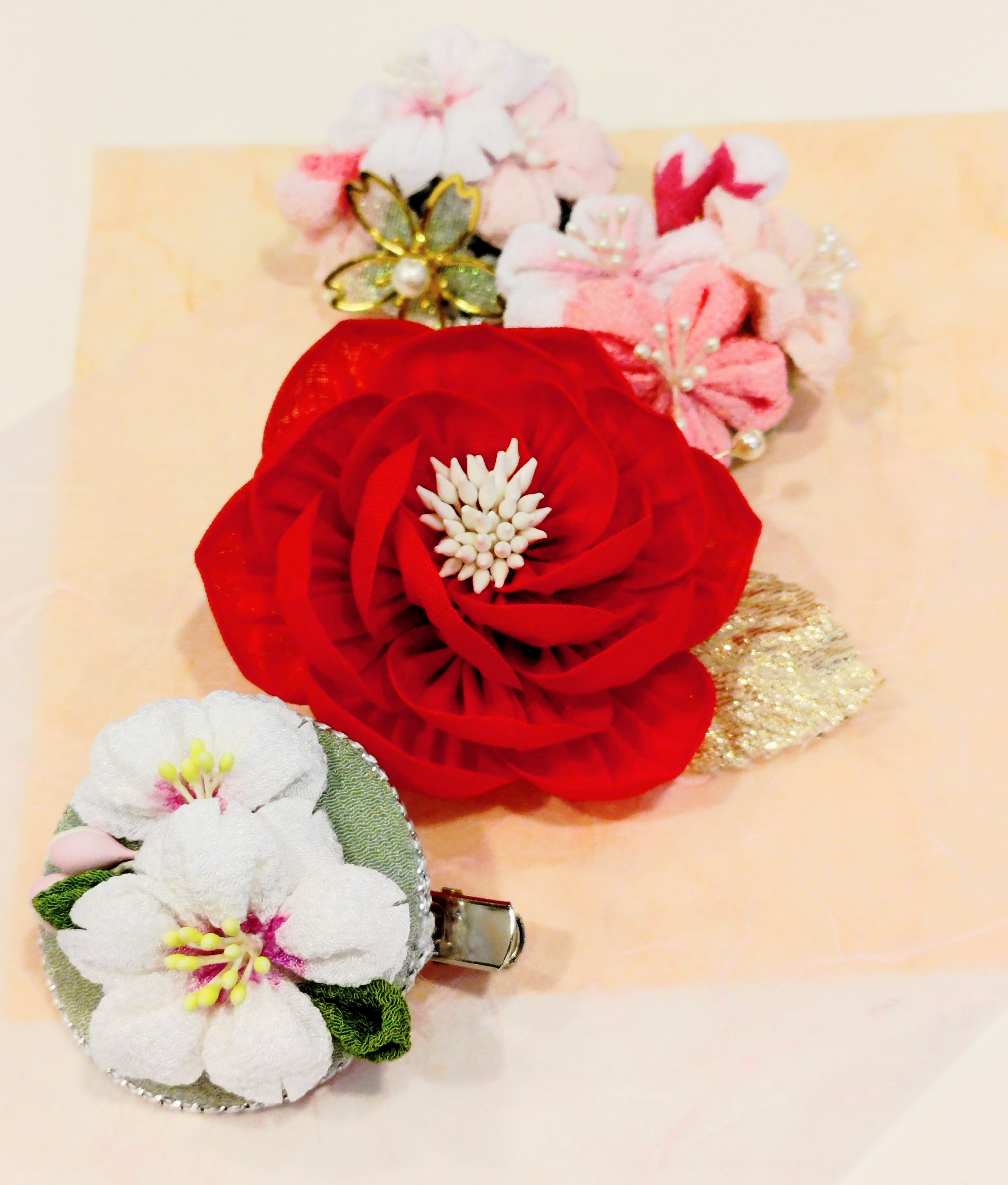 創作つまみ細工教室 一日体験 4/5(日)お花のクリップ」