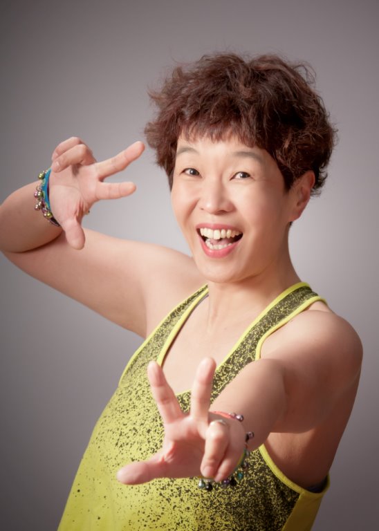 音楽を楽しみながら踊りましょう ZUMBA®