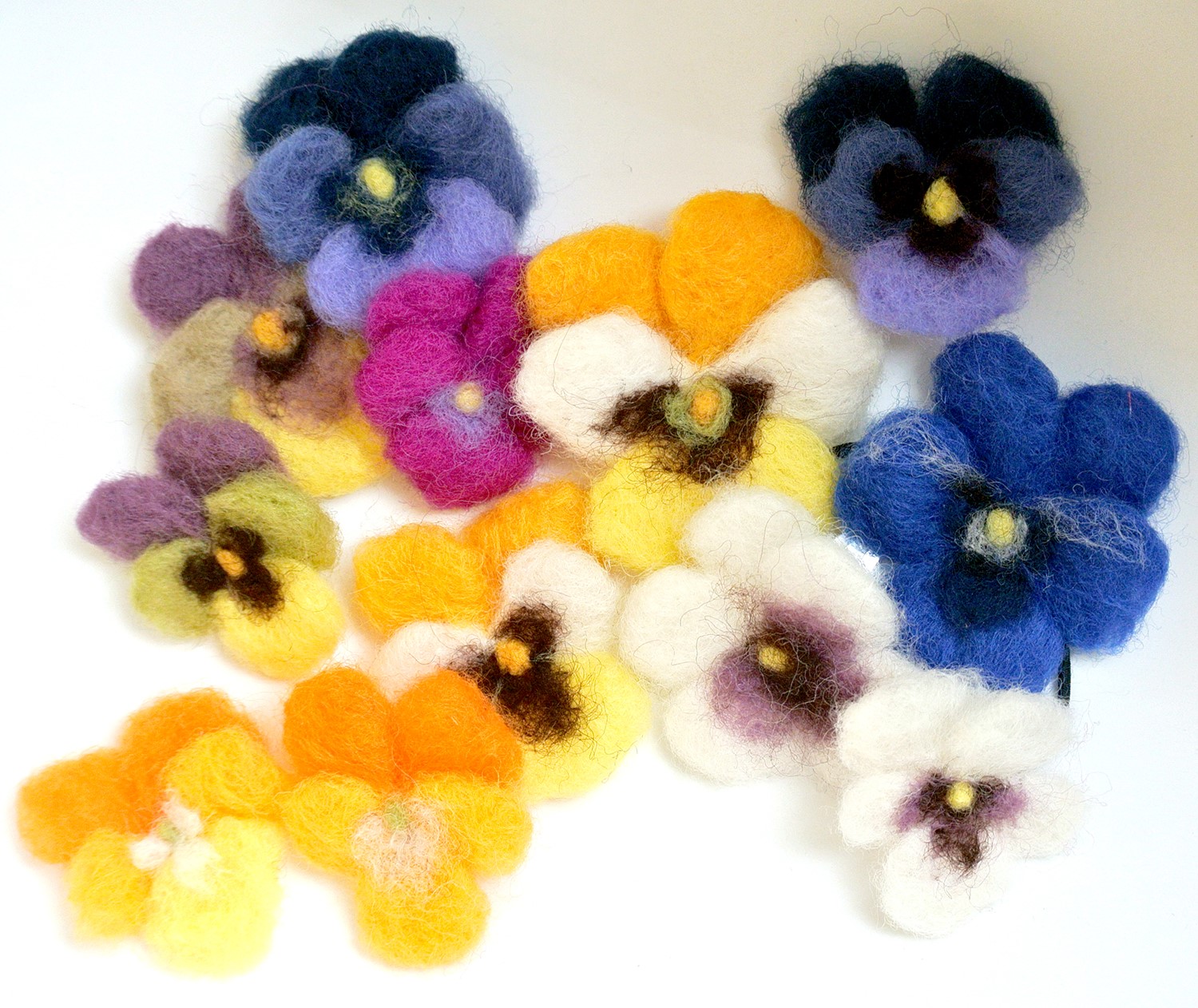 お裁縫が苦手でも大丈夫 楽しく羊毛フェルト