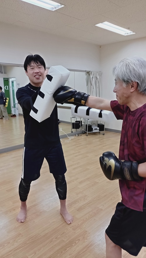 ストレス解消! キックボクシング・エクササイズ