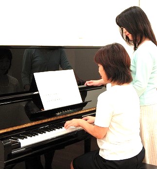 町田ピアノ 2・4中級