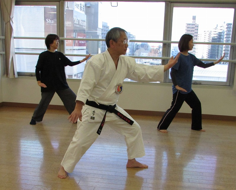 ゆっくりはじめる 楊名時(ようめいじ)健康太極拳