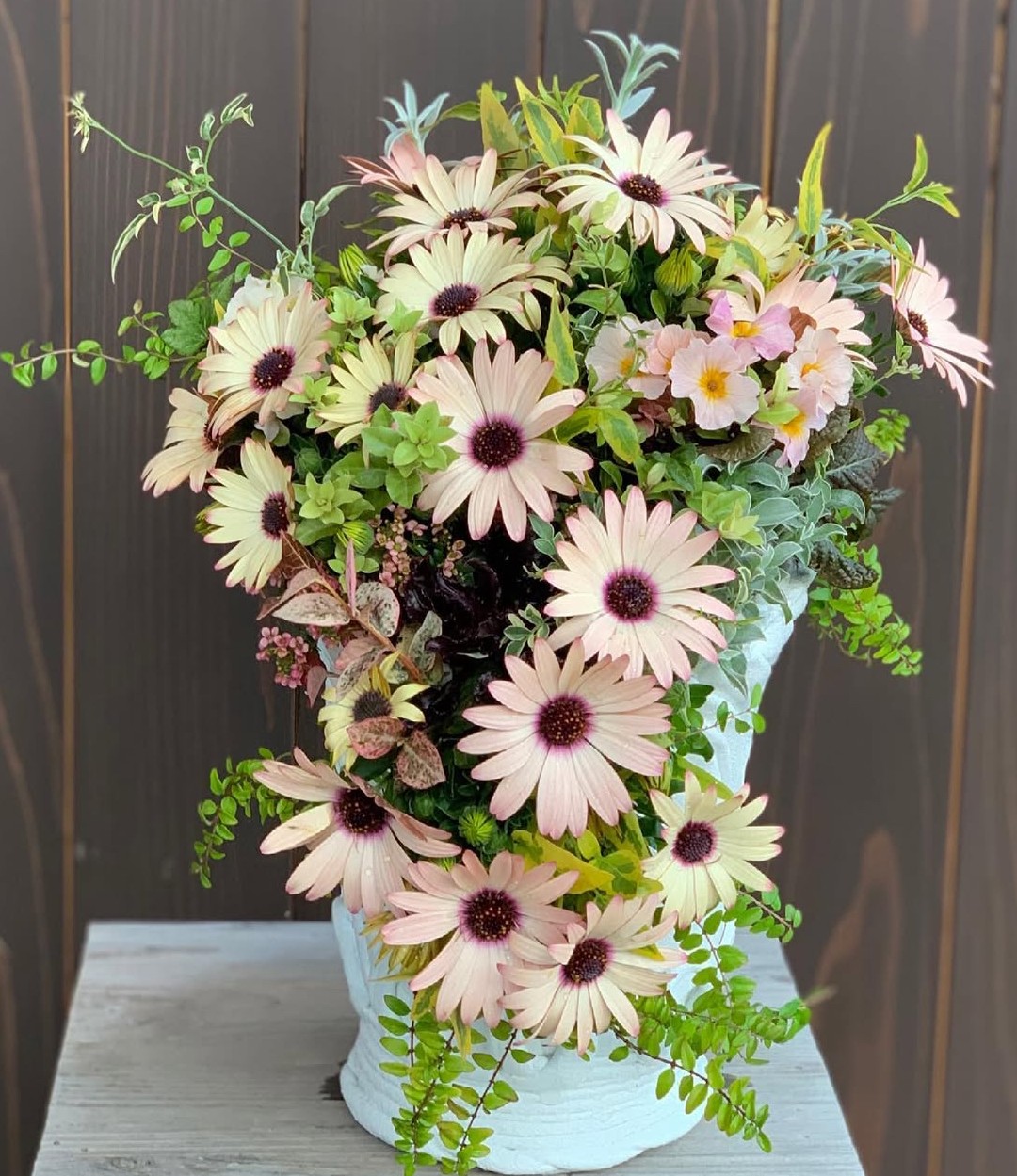 春の花々で 花束のような寄せ植え 春の新講座 3/28(土)スタート