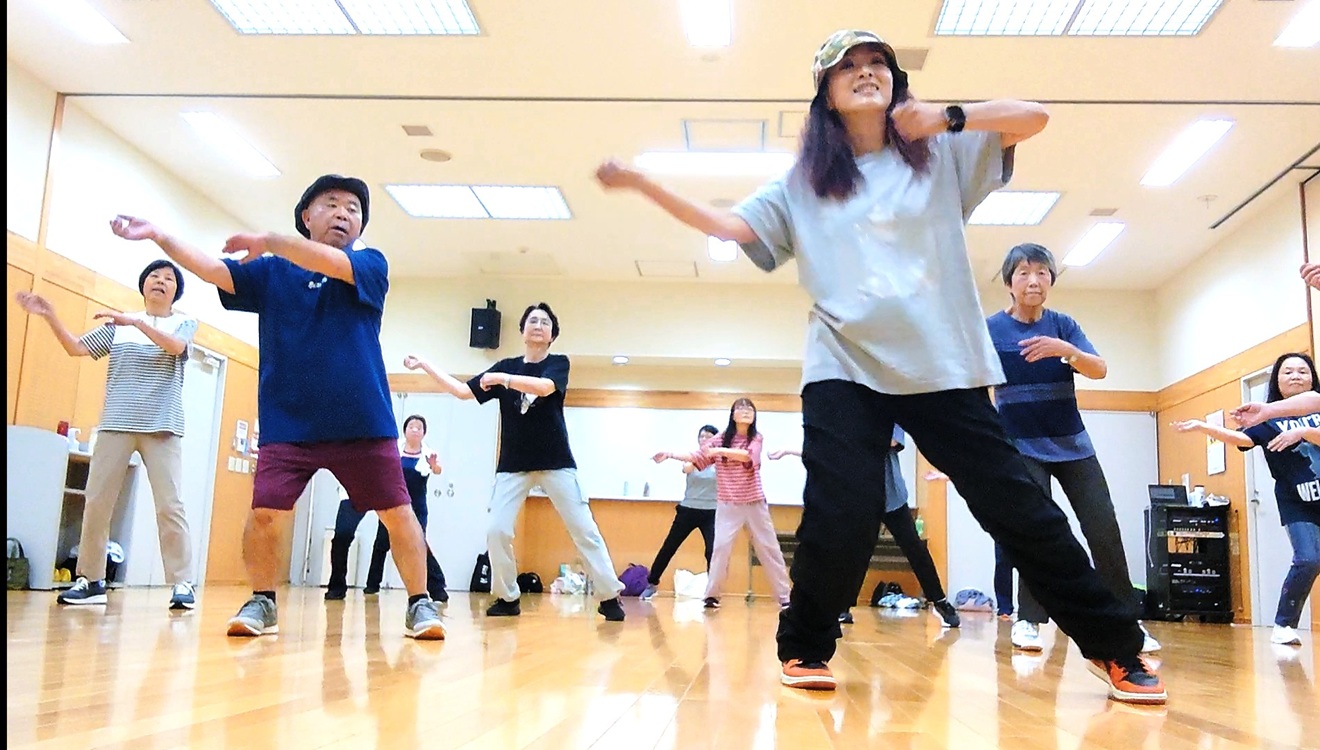 目標は健康維持! 歌謡曲でダンス 春号体験会 4/9(木)