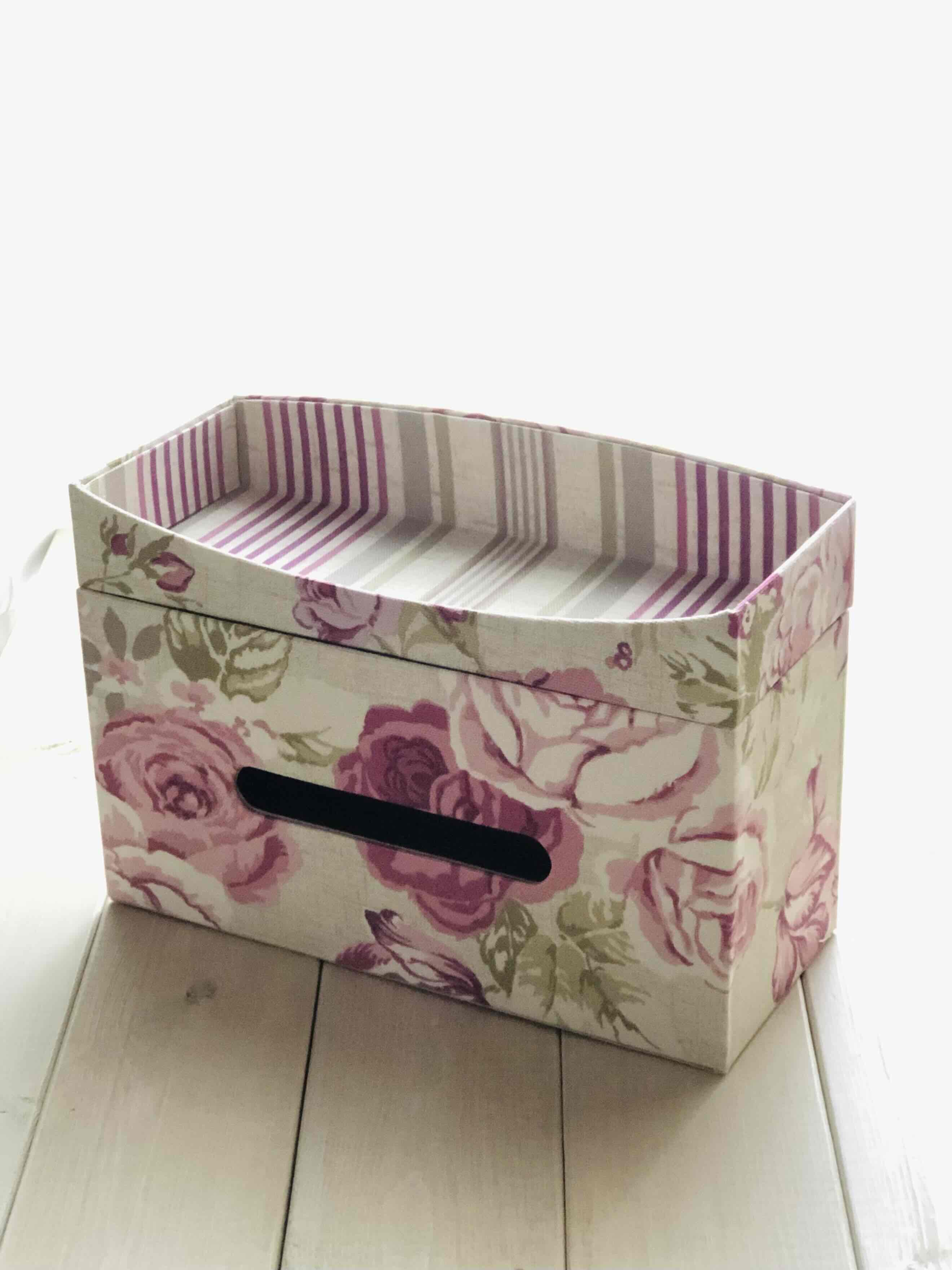 布と厚紙で彩る魔法(全3回) はじめてのカルトナージュ 春の新講座